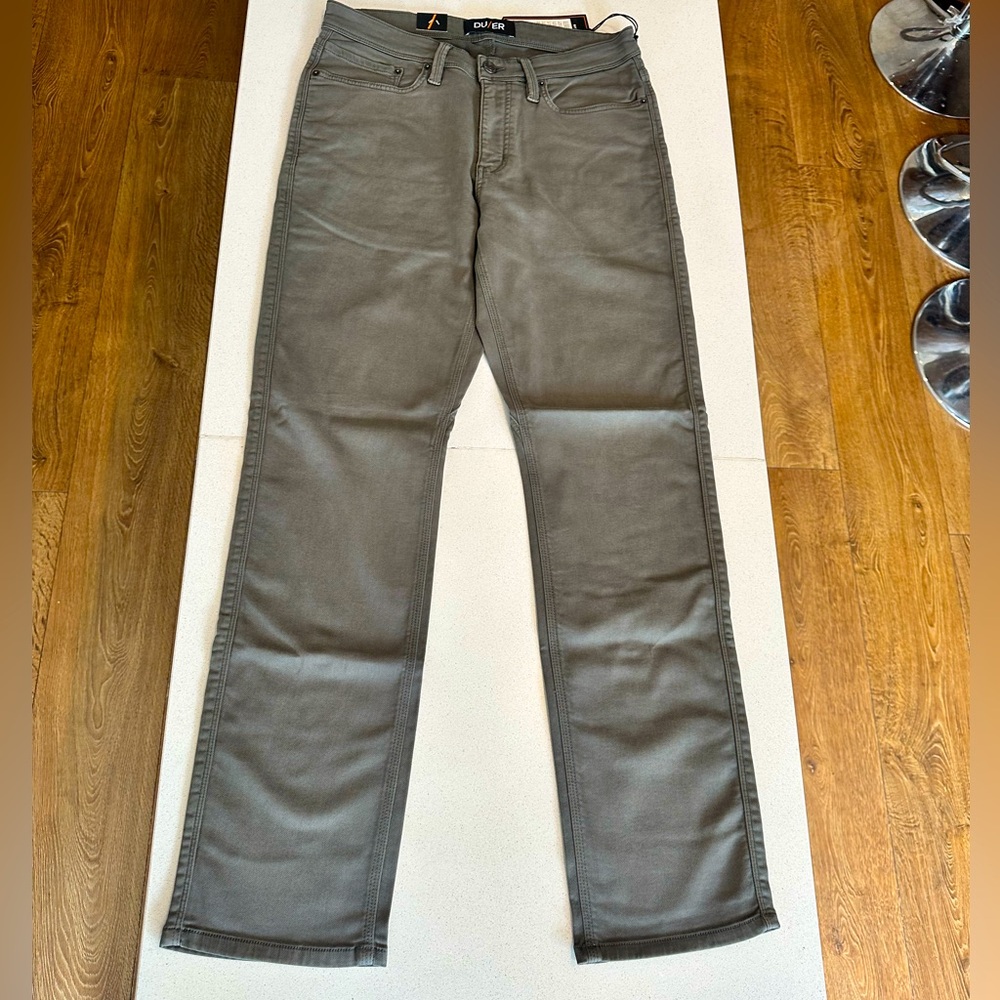 DU/ER men’s The No Sweat Pant 32x32 Straight leg Brand New Color: Gull (green)